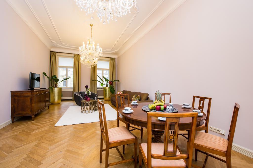 Grand Central Residence By Tkc Прага Экстерьер фото