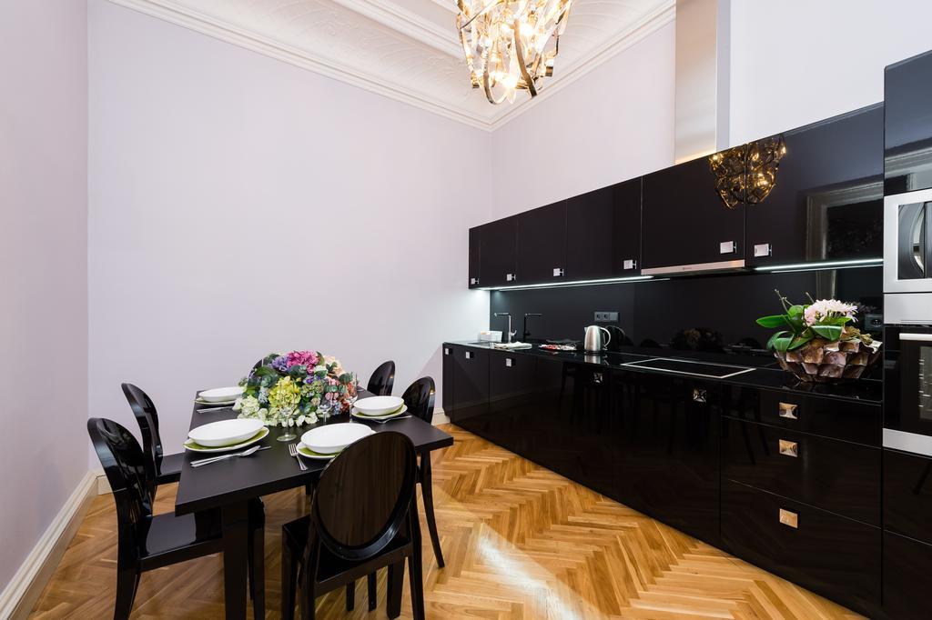 Grand Central Residence By Tkc Прага Экстерьер фото